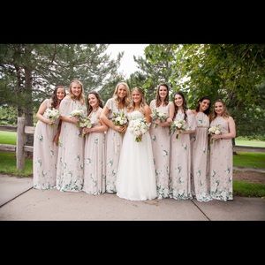 hacienda maxi dress bouquet toss